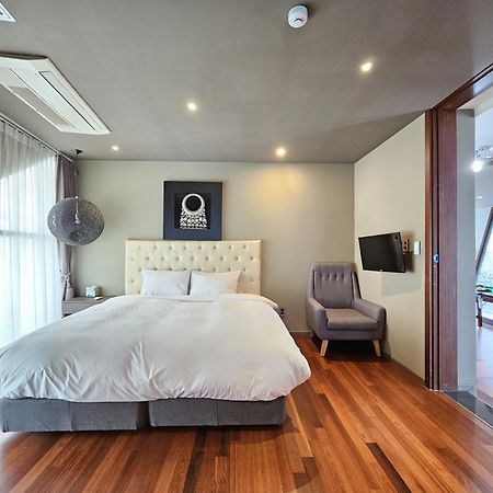 Jeju Hotel Scarboro Seogwipo Eksteriør billede